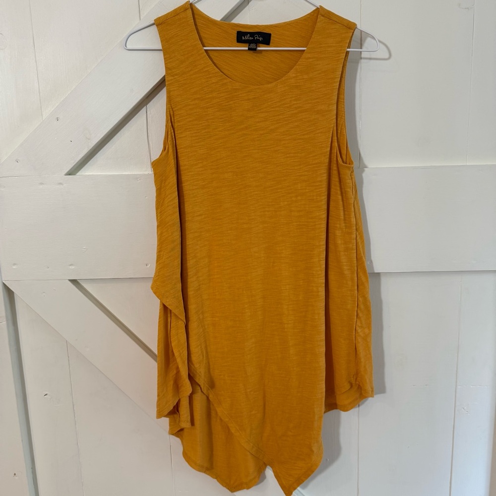 Melissa Paige Sleeveless Gold Top‎ Asymmetrical High-Low Hem Design S/P Boho